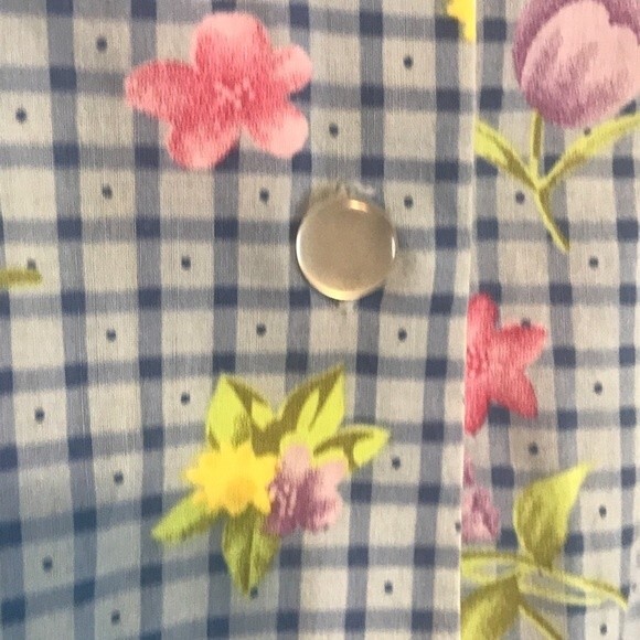Anthony Richards Button Front Short Sleeve Floral Blouse - Picture 5 of 8